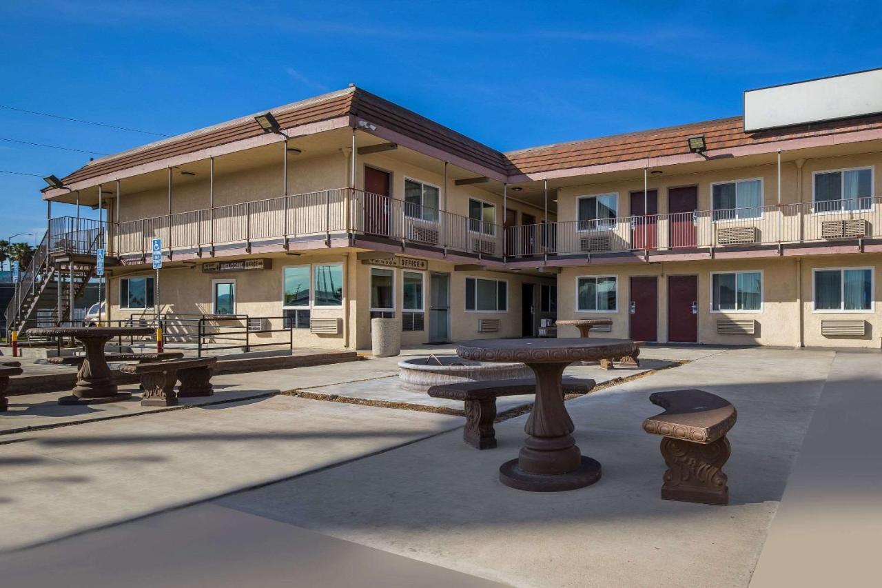 Rodeway Inn San Bernardino & Redlands Kültér fotó