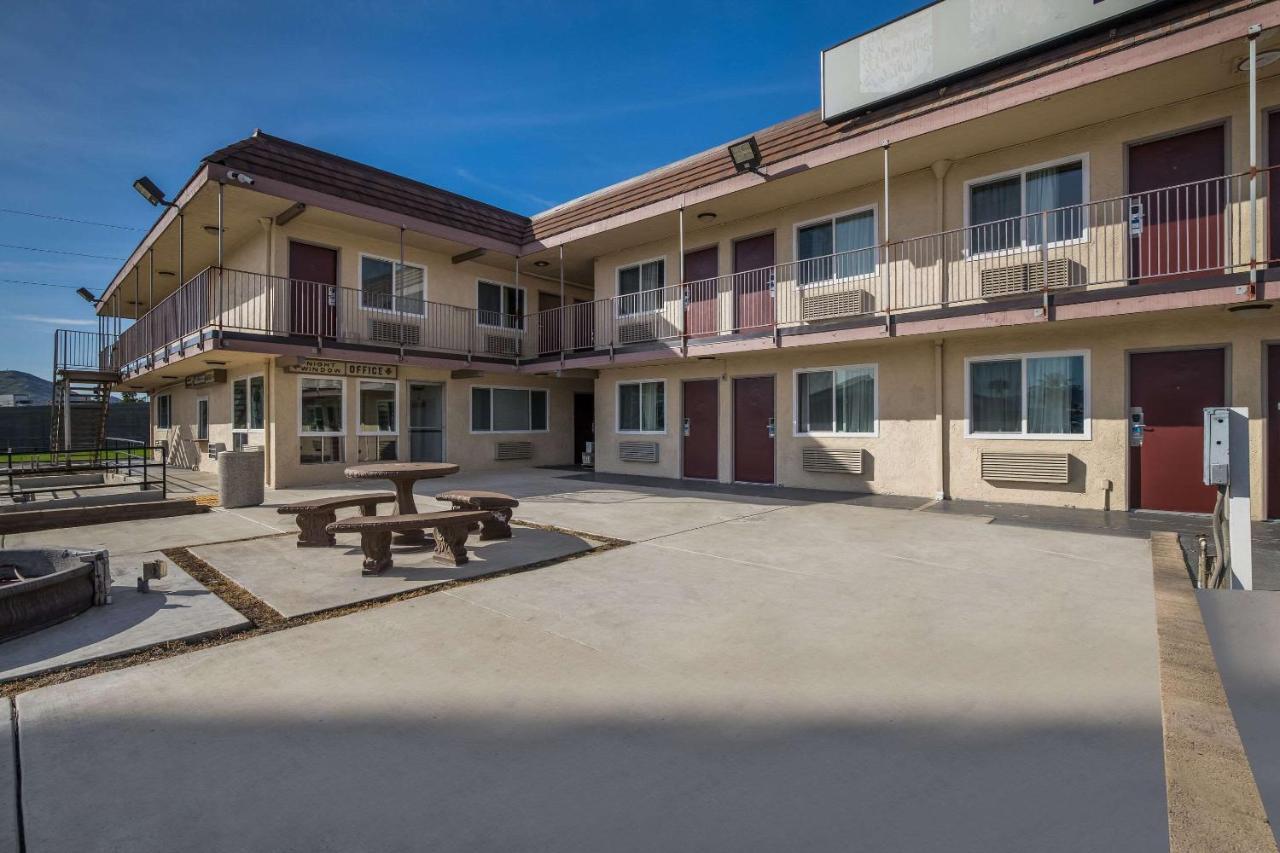 Rodeway Inn San Bernardino & Redlands Kültér fotó